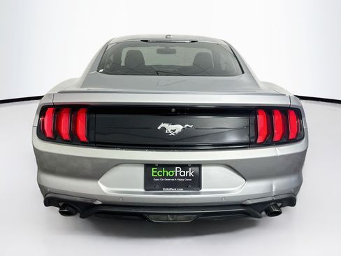 Used 2020 Ford Mustang Premium RWD image 7