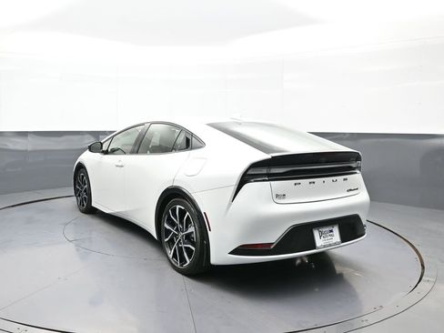 Certified 2024 Toyota Prius Prime image 8