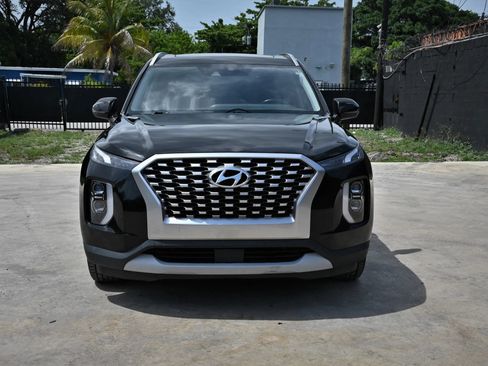 Used 2022 Hyundai Palisade SEL w/ Cargo Package FWD image 2