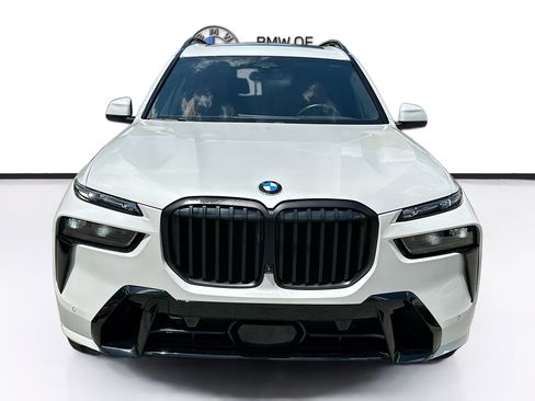 Certified 2024 BMW X7 xDrive40i w/ Executive Package AWD/4WD image 2