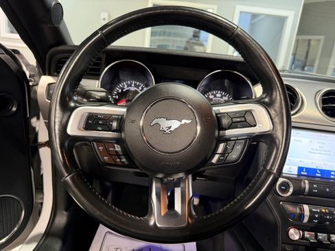 Used 2020 Ford Mustang GT Premium image 18