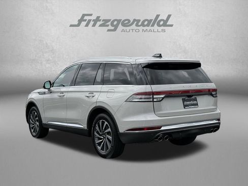 Used 2025 Lincoln Aviator AWD w/ Equipment Group 101A image 10