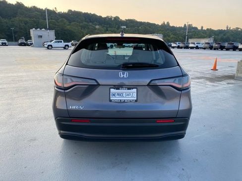 Used 2024 Honda HR-V LX image 11