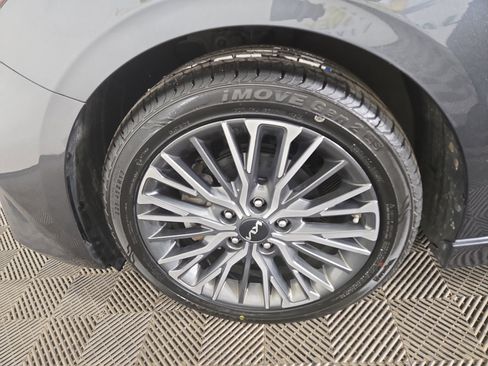 Used 2023 Kia Forte GT-Line w/ GT-Line Premium Package image 35