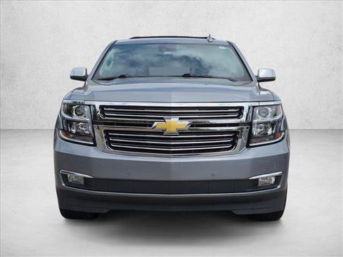 Used 2020 Chevrolet Suburban Premier w/ Max Trailering Package AWD/4WD image 2