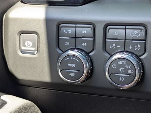 Used 2026 GMC Sierra 1500 AT4 w/ AT4 Premium Package AWD/4WD image 26