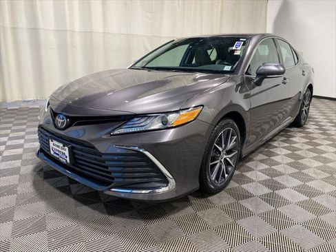 Certified 2023 Toyota Camry XLE w/ Navigation Package image 7