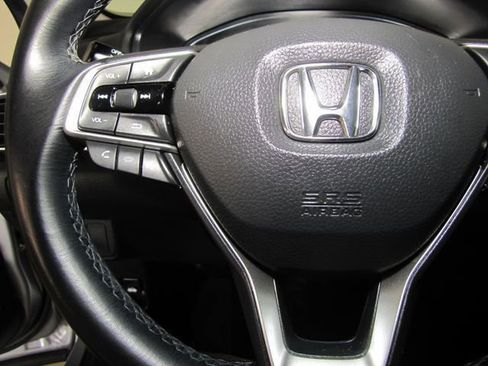 Used 2022 Honda Accord EX-L image 5