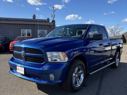 Used 2015 RAM 1500 Express image 3