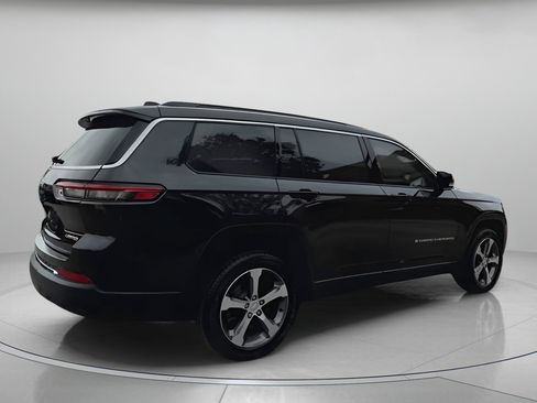 Used 2024 Jeep Grand Cherokee L Limited image 28