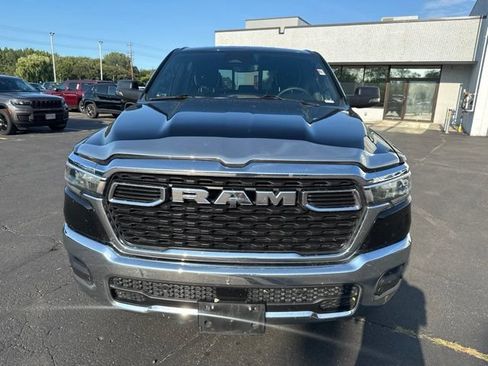 Used 2025 RAM 1500 Big Horn AWD/4WD image 2