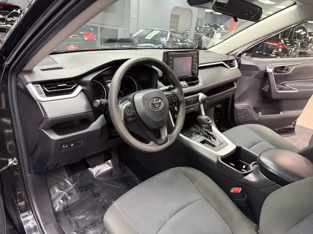 Used 2022 Toyota RAV4 LE FWD image 34