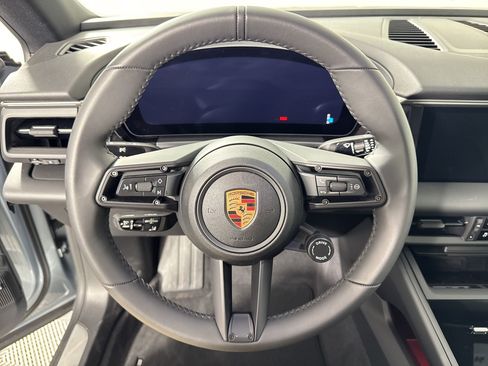 New 2025 Porsche Macan Electric RWD image 18