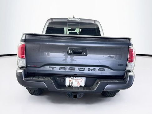 Used 2022 Toyota Tacoma TRD Off-Road w/ Technology Package AWD/4WD image 8