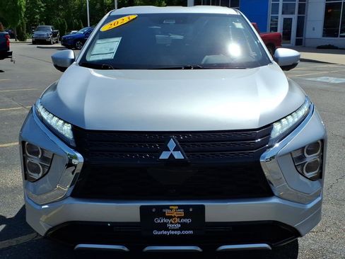 Used 2024 Mitsubishi Eclipse Cross SE AWD/4WD image 2