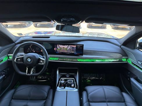 Used 2023 BMW 740i RWD image 16