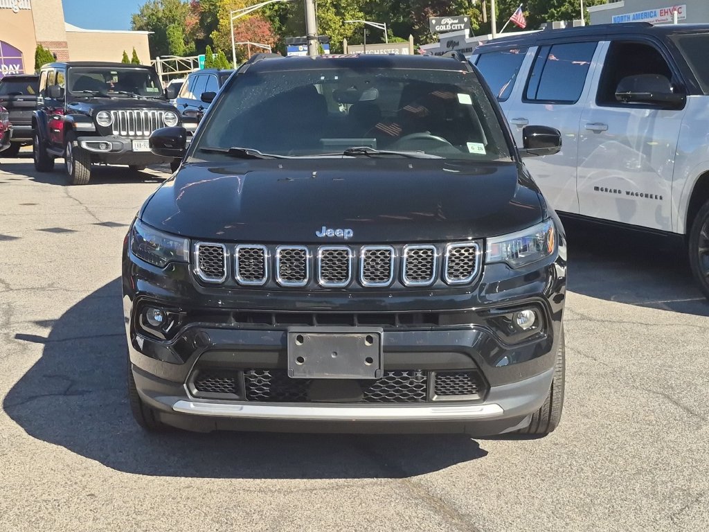 Used 2023 Jeep Compass Limited AWD/4WD image 2