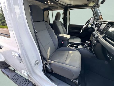 Used 2022 Jeep Gladiator Sport AWD/4WD image 20