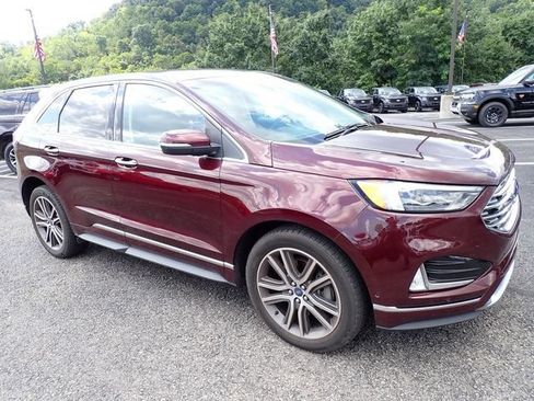 Used 2019 Ford Edge Titanium w/ Equipment Group 301A AWD/4WD image 8