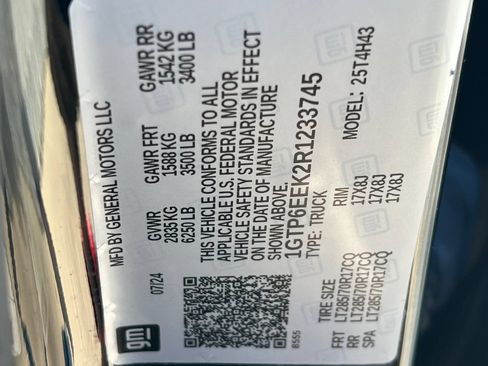 Used 2024 GMC Canyon AT4X AWD/4WD image 25