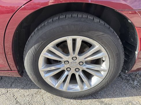 Used 2018 Chrysler 300 Touring w/ Driver Convenience Group RWD image 15