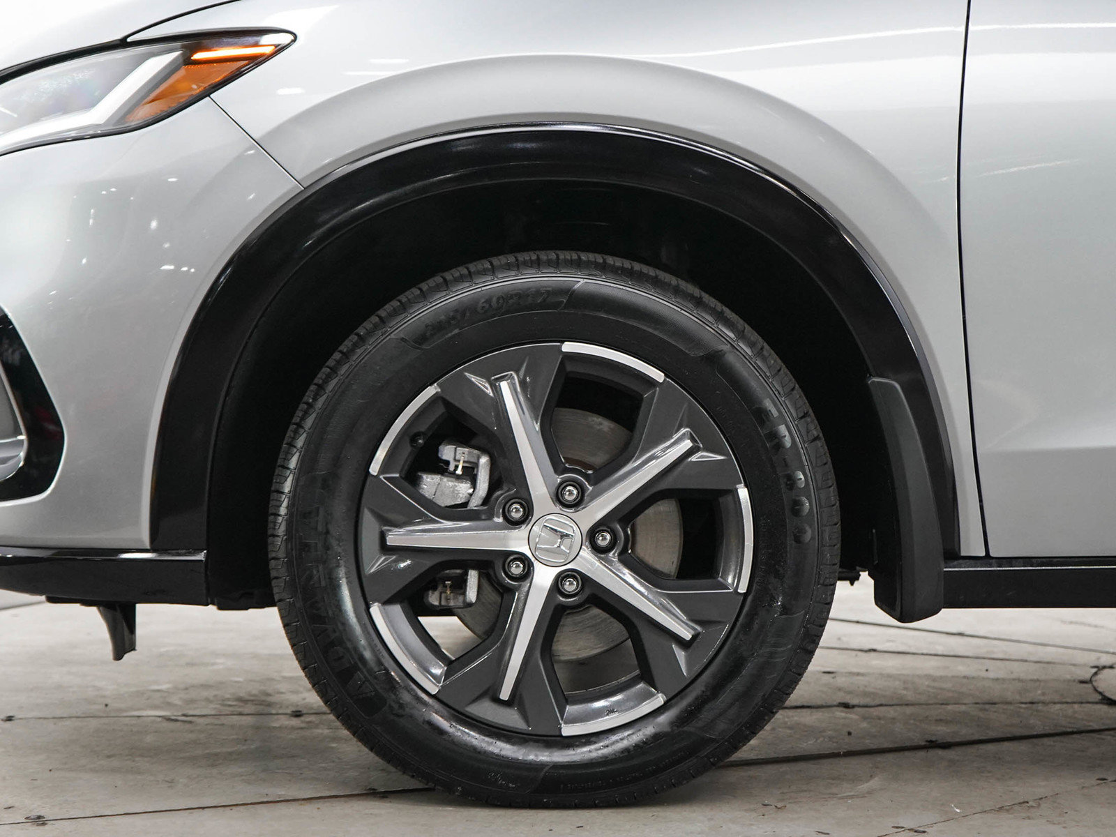 Used 2025 Honda HR-V EX-L image 30