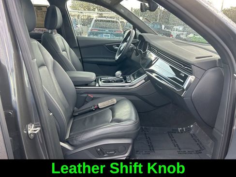 Used 2025 Audi Q7 3.0T Premium Plus image 24