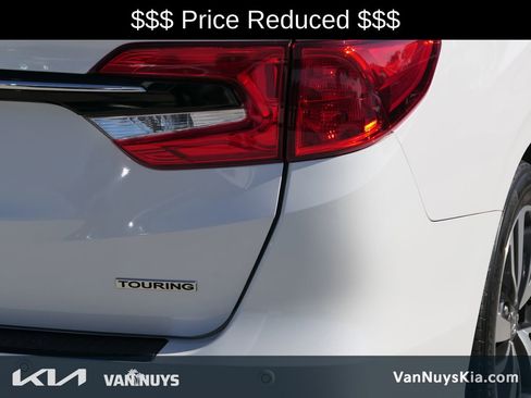 Used 2024 Honda Odyssey Touring image 4