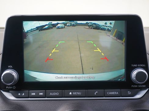 Used 2022 Nissan Sentra SV w/ Trunk Package FWD image 16