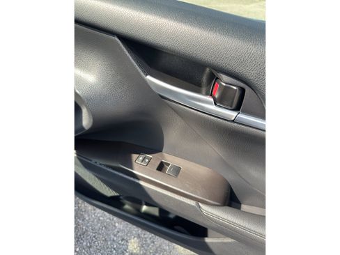 Used 2024 Toyota Camry XSE FWD image 17
