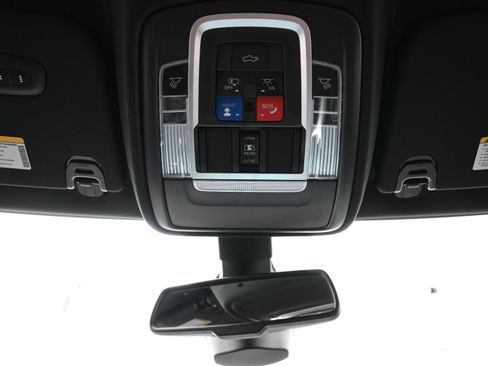 Used 2020 RAM 1500 Laramie w/ Sport Appearance Package AWD/4WD image 28
