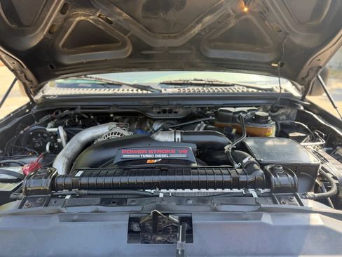 Used 2005 Ford F350 Lariat AWD/4WD image 21