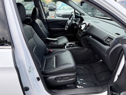 Used 2022 Honda Pilot Touring image 36