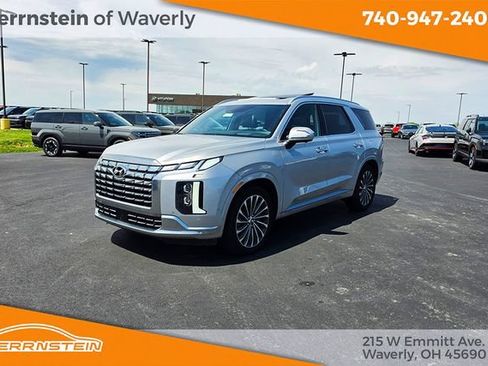 Used 2023 Hyundai Palisade Calligraphy AWD/4WD image 3