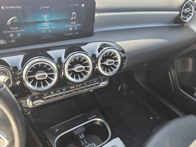 Used 2021 Mercedes-Benz A 220 image 22