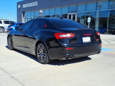 Used 2016 Maserati Ghibli image 9