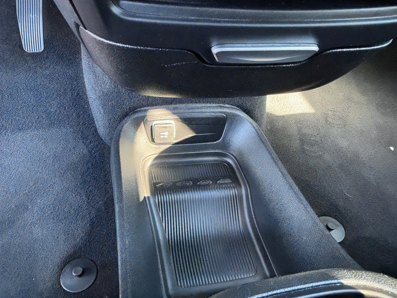 Used 2025 Chrysler Pacifica Select FWD image 16