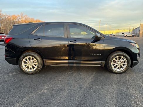 Used 2020 Chevrolet Equinox LS image 9
