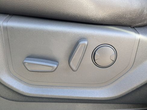 Used 2020 Ford F150 Lariat w/ Equipment Group 502A Luxury image 20