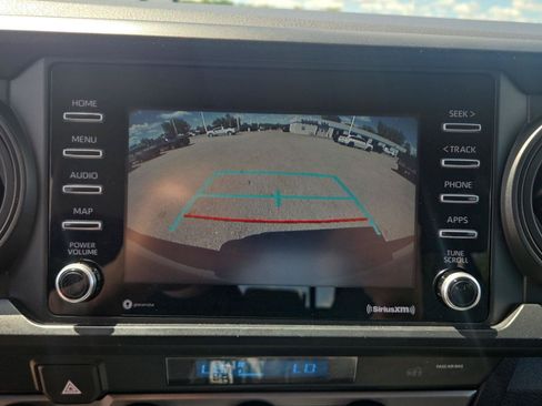 Used 2021 Toyota Tacoma SR AWD/4WD image 22