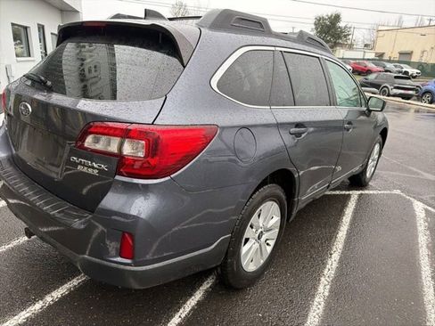 Used 2017 Subaru Outback 2.5i Premium image 13