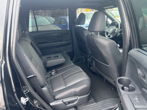 Used 2023 Honda Passport TrailSport image 41