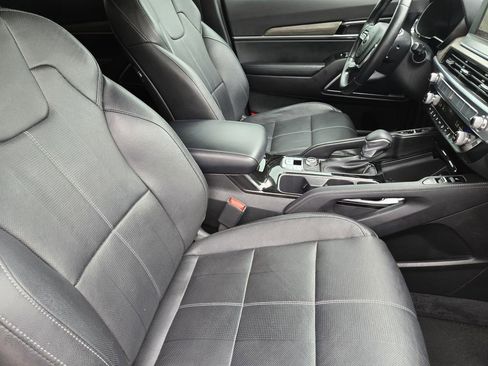 Certified 2021 Kia Telluride SX w/ Nightfall Edition Package AWD/4WD image 19