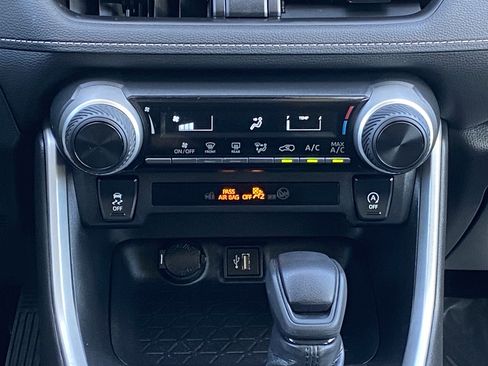 Certified 2024 Toyota RAV4 LE AWD/4WD image 14