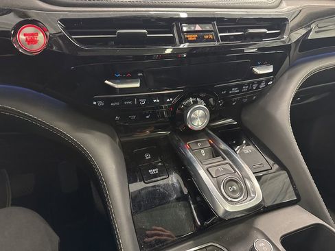 Used 2022 Acura MDX SH-AWD w/ Advance Package image 14