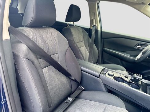 Used 2024 Nissan Rogue SV image 26