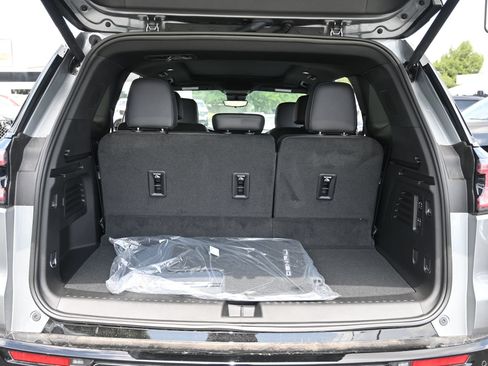 New 2026 GMC Acadia Denali w/ Super Cruise Package FWD image 24