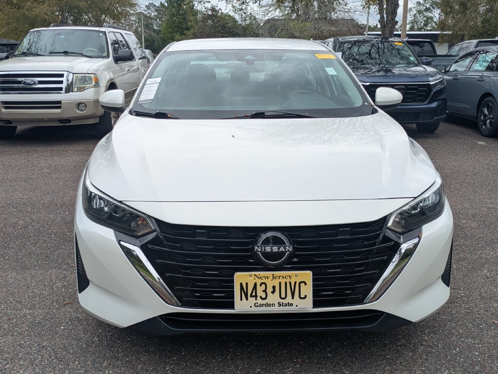 Used 2025 Nissan Sentra SV FWD image 9