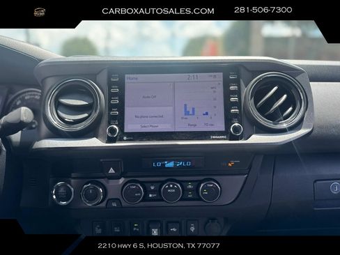 Used 2021 Toyota Tacoma TRD Off-Road w/ Technology Package AWD/4WD image 14