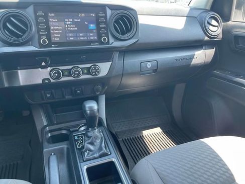 Used 2022 Toyota Tacoma SR w/ SR Convenience Package RWD image 14